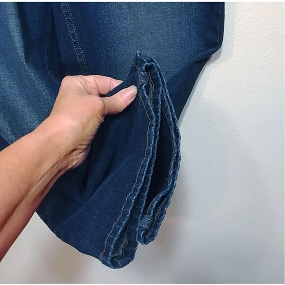 Levi's Signature Women's Crop Jeans Medium Wash 8 - Picture 4 of 6